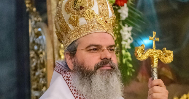 Episcopul Husilor: Traim vremurile unui totalitarism al progresistilor, ce arunca la cosul de gunoi al istoriei valorile traditionale