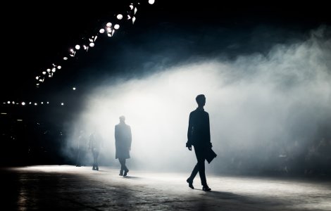 Un manechin a murit dupa ce i s-a facut rau in timpul unei prezentari de moda