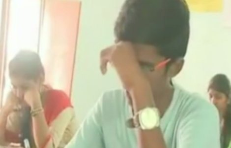 Cel putin 25 de elevi s-au sinucis in ultima saptamana, dupa ce o eroare de sistem le-a calculat gresit notele la un examen