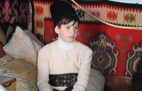 Un copil-simbol al muntelui Rarau a murit dupa ce a cazut in gol de la 50 de metri. Este plans de o comunitate intreaga