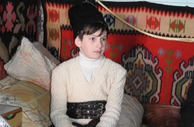 Un copil-simbol al muntelui Rarau a murit dupa ce a cazut in gol de la 50 de metri. Este plans de o comunitate intreaga