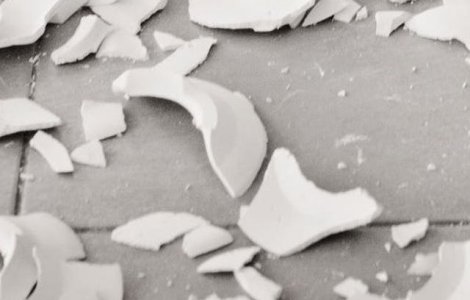 Tanar, arestat pentru ca si-a ucis tatal dupa ce acesta l-a lovit in cap cu o farfurie