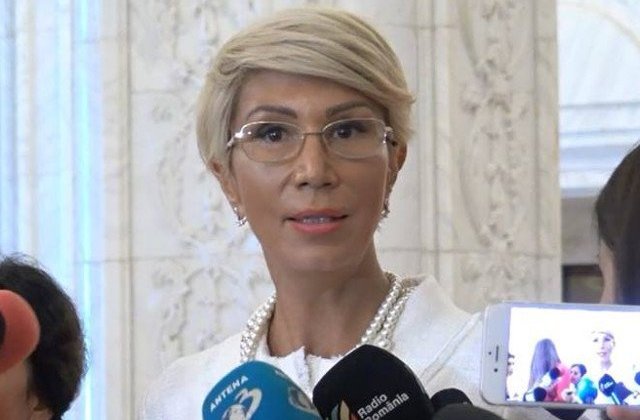 Raluca Turcan: Solicit ministrului Educatiei sa nu implice profesorii in bataliile politice din interiorul PSD