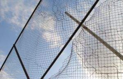 Patru straini au evadat din Centrul pentru refugiati din localitatea Horia