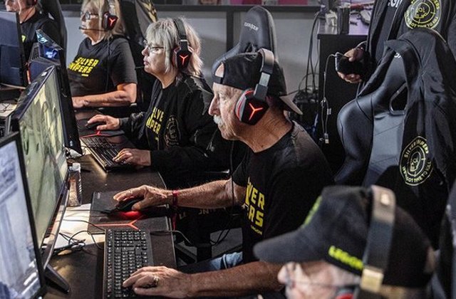 Vesnic tineri: 7 exemple de viata care ilustreaza ca atunci cand exista dedicare nu conteaza varsta