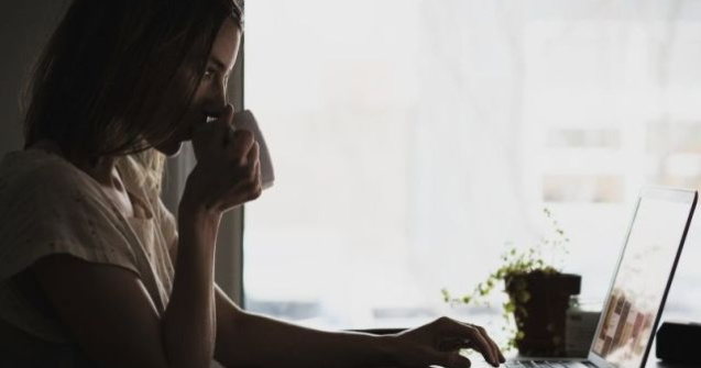 Studiu: O treime dintre utilizatorii de Internet si-ar vinde datele personale unei persoane necunoscute