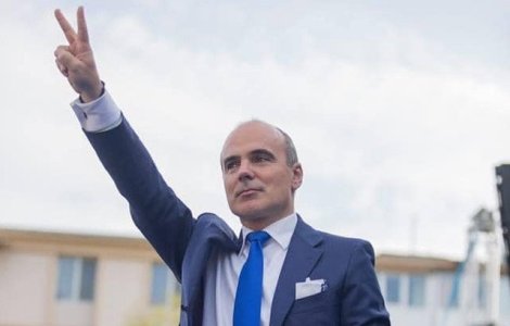 Rares Bogdan: Nu poti conduce Romania cu Codrin Stefanescu, cap de cauciuc, cu Mitraliera-Radulescu, cu bolsevicul Nicolicea