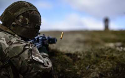 Doi militari romani, raniti...