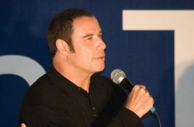 Un al doilea maseur il acuza pe Travolta de hartuire sexuala