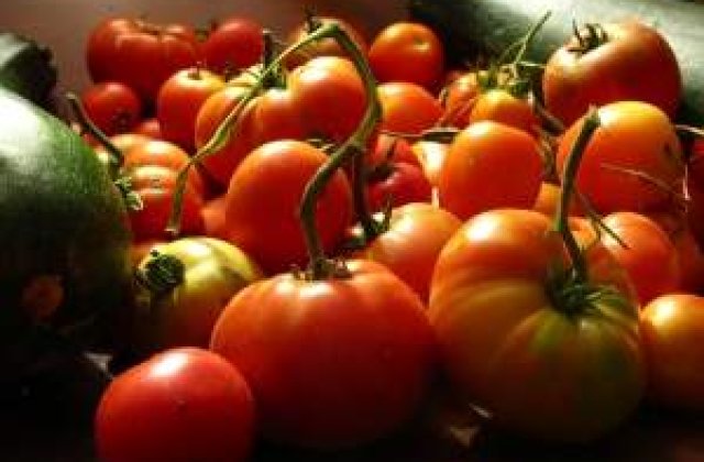 Producatorii autohtoni de rosii sunt izgoniti de pe piata