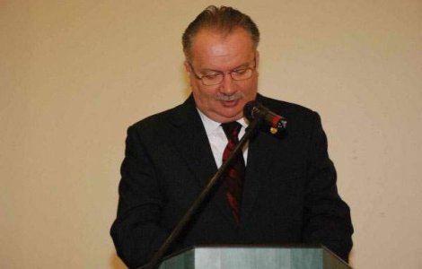 Mang: Lucrarile sunt plagiate, dar nu sunt ale mele
