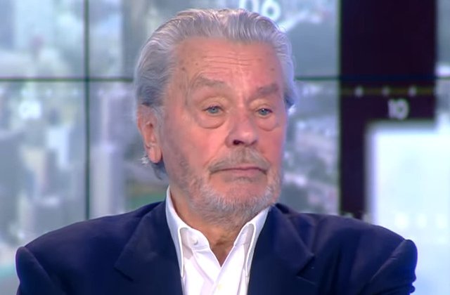 Actorul Alain Delon, acuzat ca si-a inchis fiul in cusca cainilor