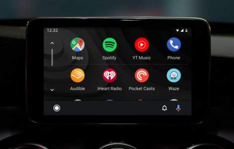 Google anunta schimbari majore pentru Android Auto: interfata va primi numeroase optiuni si functii disponibile pe smartphone-uri
