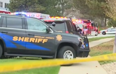 Un elev a fost ucis si alti sapte raniti intr-un atac armat la o scoala din Denver