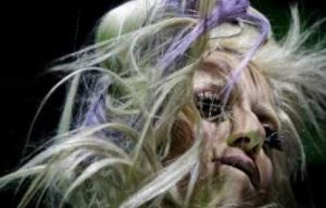 'Paparazzi' noul single Lady GaGa