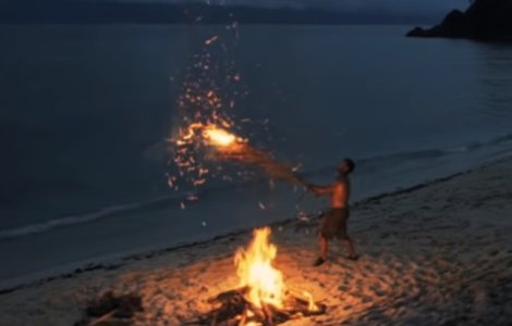  Top  Situatii absurde despre supravietuire: 10 metode mincinoase din filme