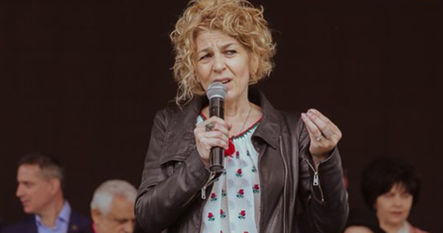 Carmen Avram, la Iasi: Au incercat sa va dezbine si sa va intimideze. Ma uit la voi cata forta aveti si cat de frumosi sunteti