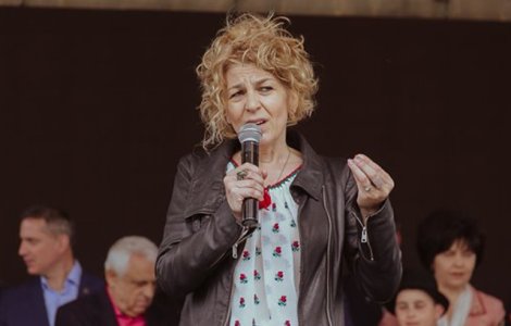 Carmen Avram, la Iasi: Au incercat sa va dezbine si sa va intimideze. Ma uit la voi cata forta aveti si cat de frumosi sunteti