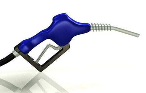 Prea putin, prea tarziu: Petrom a IEFTINIT preturile carburantilor