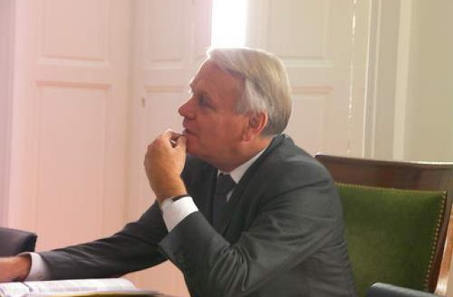 Jean-Marc Ayrault si-a preluat functia de prim ministru al Frantei