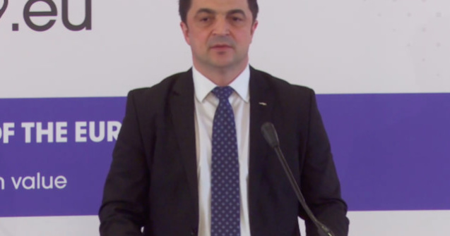 Breaz (PSD): Anumite gasti sunt purtate dintr-o parte in alta, cu autocarele, pur si simplu coborati la comanda din autocar, pusi sa injure, urcati din nou in autocar