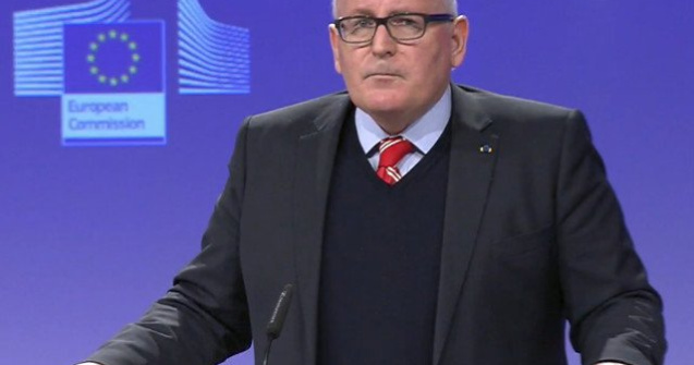 Comisia Europeana ameninta Romania cu "optiunea nucleara" - declansarea Articolului 7