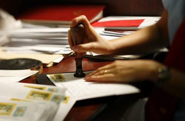 Dan Nica: Posta va intra in insolventa, daca sindicatele nu accepta concedieri