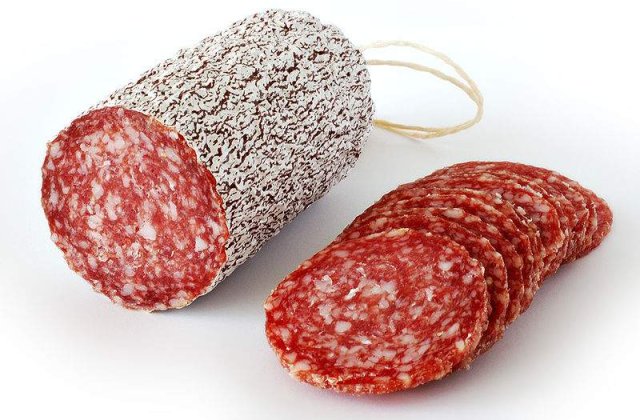 Ce contin, de fapt, mezelurile romanesti?