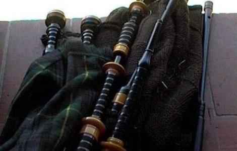 Record mondial inedit in Bulgaria: Cel mai mare ansamblu de cimpoieri