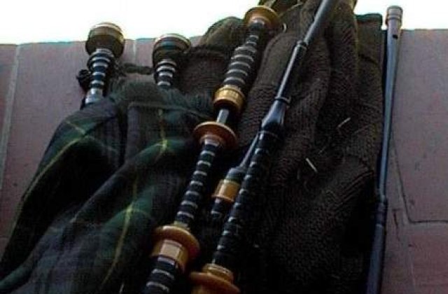 Record mondial inedit in Bulgaria: Cel mai mare ansamblu de cimpoieri