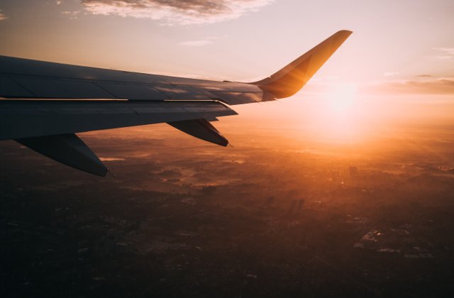 Un avion de mici dimensiuni s-a prabusit in judetul Buzau