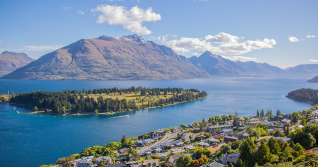 Noua Zeelanda va percepe turistilor o taxa de intrare pentru a proteja mediul
