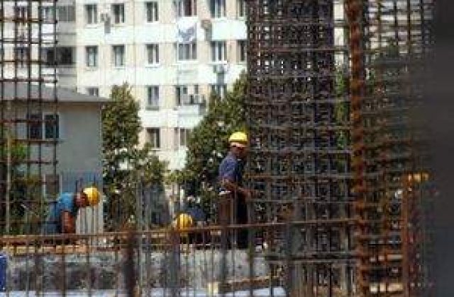 Lucrarile din santiere se vor desfasura numai sub perdea de apa