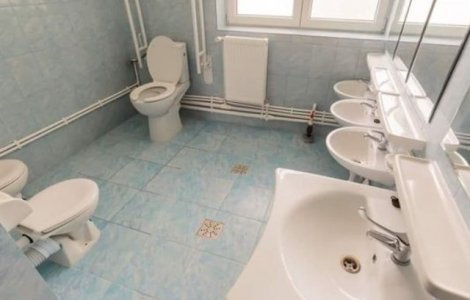 Toaleta "open-space", inaugurata la o gradinita din judetul Iasi