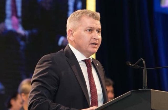 Florin Roman (PNL) anunta ca depune plangere penala impotriva sefului jandarmilor din Topoloveni care i-au retinut pe protestatarii anti-PSD