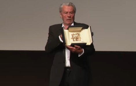 Alain Delon, premiat si omagiat la Festivalul de la Cannes: De multa vreme nu am mai plans atat de mult/ VIDEO