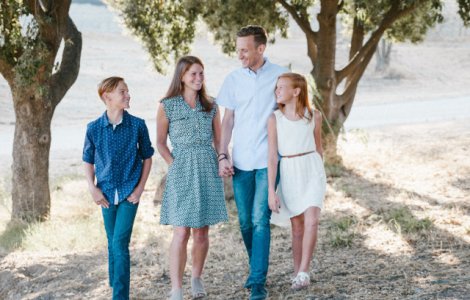  Top  9 randuieli de Sfintii Constantin si Elena. Obiceiul respectat pentru a se aduce voie buna in familie