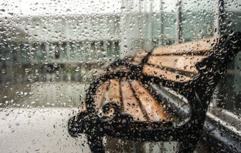 Cod GALBEN de ploi, prelungit pana marti dimineata