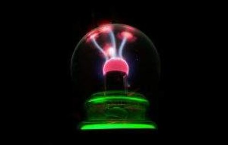 Romanii apeleaza mai des la vrajitoare decat la psiholog