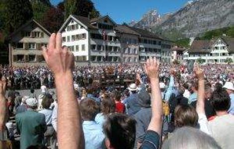 USL vrea sa inlesneasca demiterea presedintelui prin referendum