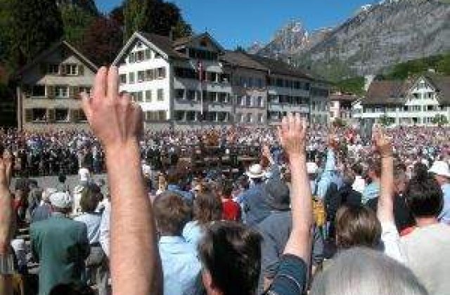 USL vrea sa inlesneasca demiterea presedintelui prin referendum