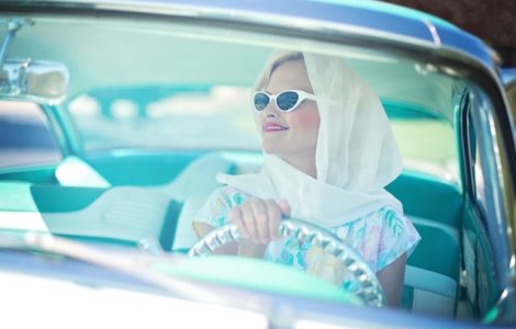  Top  10 sfaturi absurde pe care femeile le primeau in revistele din trecut