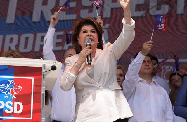 Rovana Plumb, despre Rares Bogdan: Vorbeste foarte bine singur, in fata televizorului