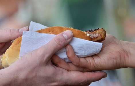 Raport: Europa se confrunta cu o epidemie de obezitate provocata de alimentele ultraprocesate