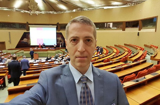 Membru CNA, dupa acuzatiile lui Iohannis: Ma gandesc daca n-ar trebui sa raspund cu o plangere penala