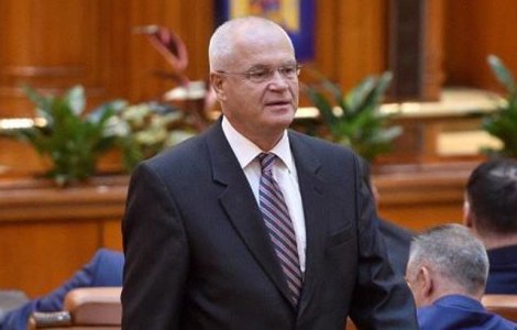 Eugen Nicolicea: "Referendumul nu este arma presedintelui. Dansul doreste sa afle parerea poporului"