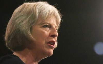 Theresa May si-a anuntat demisia