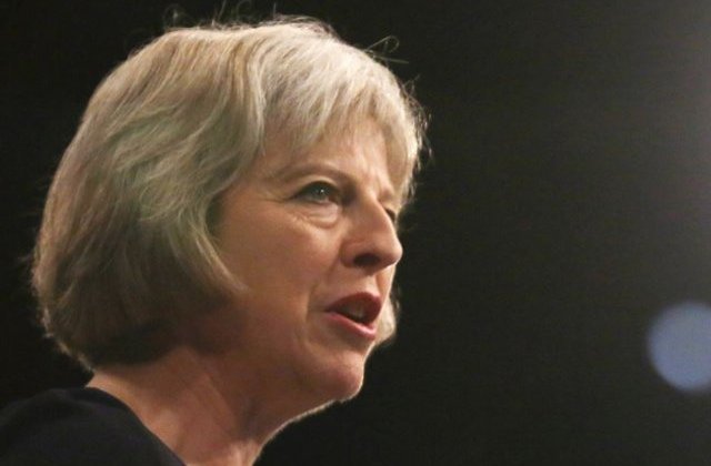 Theresa May si-a anuntat demisia