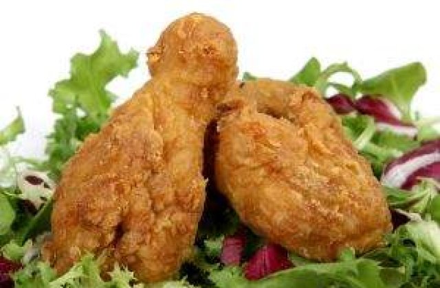 Greenpeace: Cel mai mare lant de fast-food din lume ameninta planeta