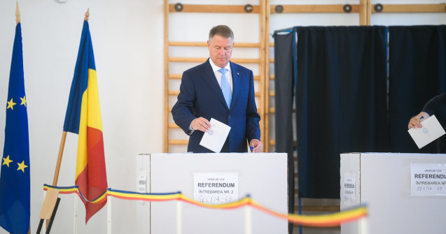 Iohannis: Dragi romani, va rog, nu va pierdeti rabdarea, nu renuntati la votul dumneavoastra din cauza unui guvern incompetent. Solicit autoritatilor solutii urgente